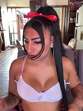 Brianna Trans00 online show from January 25, 2025, 5:18 am