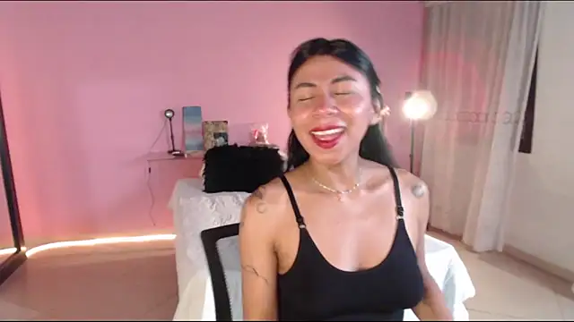 selene gils online show from June 10, 2026, 6:51 pm