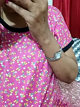 Snapshot of Saroj-Shah chatting on March 1, 2026, 6:10 pm Saroj-Shah online show from March 1, 2026, 6:10 pm