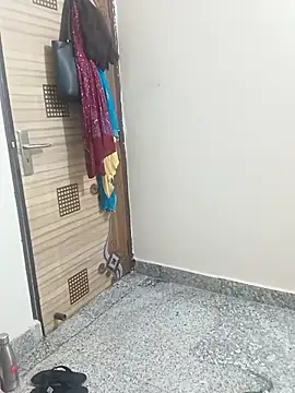 Snapshot of Saroj-Shah chatting on March 8, 2026, 3:32 am Saroj-Shah online show from March 8, 2026, 3:32 am