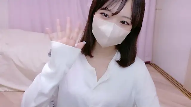 Snapshot of HANApipi chatting on October 2, 2025, 10:33 am HANApipi online show from October 2, 2025, 10:33 am