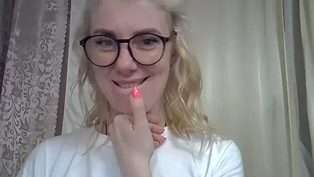 Snapshot of Pabonya91 chatting on February 2, 2025, 6:20 pm Pabonya91 online show from February 2, 2025, 6:20 pm