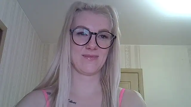 Snapshot of Pabonya91 chatting on February 21, 2025, 3:43 pm Pabonya91 online show from February 21, 2025, 3:43 pm