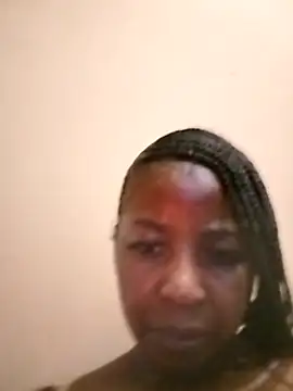 Snapshot of queenbboobs chatting on September 29, 2025, 10:58 pm queenbboobs online show from September 29, 2025, 10:58 pm