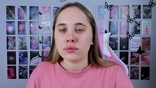 MiaMilas online show from February 14, 2025, 7:17 am