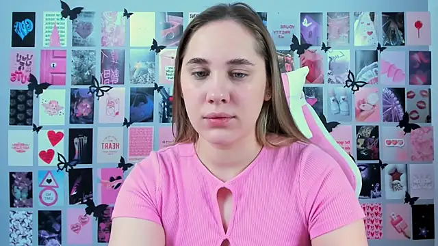 MiaMilas online show from March 13, 2025, 5:33 am