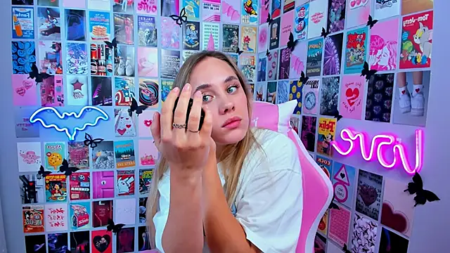 MiaMilas online show from September 11, 2025, 9:15 pm