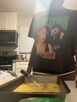 Snapshot of spicysugar74 chatting on March 10, 2025, 12:29 am spicysugar74 online show from March 10, 2025, 12:29 am