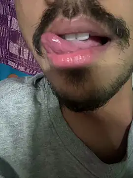 Snapshot of Privateseducer chatting on December 30, 2024, 8:04 pm Privateseducer online show from December 30, 2024, 8:04 pm