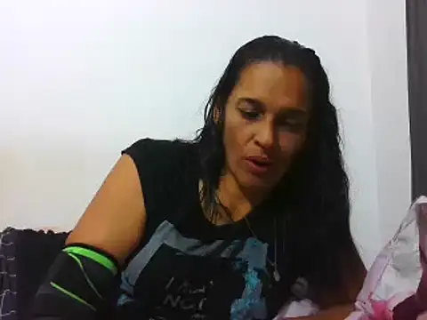 latinbrunettet online show from February 28, 2025, 1:25 pm