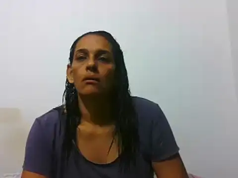 latinbrunettet online show from March 15, 2025, 1:29 pm