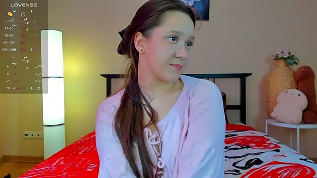 Mira Karter online show from April 11, 2026, 7:45 am