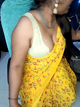 honey-sexy online show from January 28, 2025, 12:00 pm