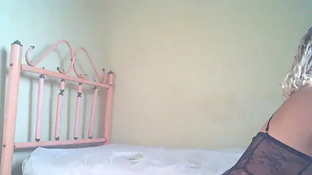 Lucy White   online show from February 22, 2026, 8:51 pm