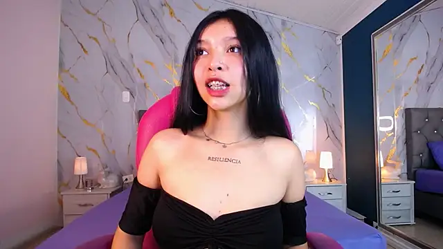 Snapshot of pettit_courtny chatting on March 1, 2025, 7:37 pm pettit courtny online show from March 1, 2025, 7:37 pm