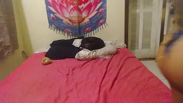 Snapshot of MissRebeka chatting on December 9, 2024, 2:34 am MissRebeka online show from December 9, 2024, 2:34 am