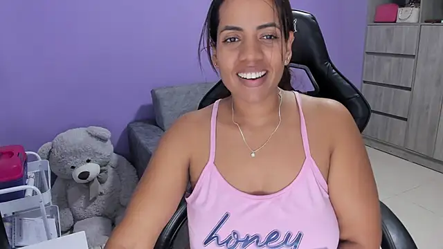 boomsar01 online show from March 27, 2026, 3:01 am