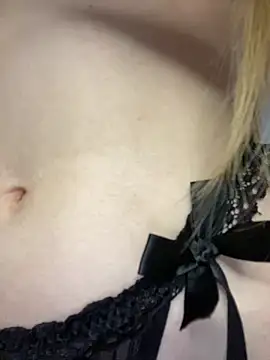 beautiful angel online show from May 17, 2026, 1:29 pm