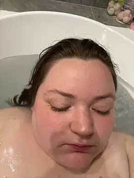 Snapshot of Alex_m chatting on September 9, 2025, 1:54 pm Alex m online show from September 9, 2025, 1:54 pm