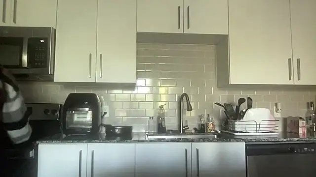 AveryJ99 online show from March 19, 2025, 9:27 pm