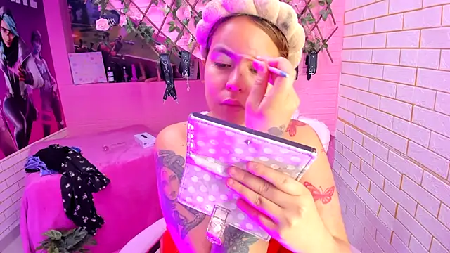 marcellaa303av online show from April 5, 2026, 1:25 am