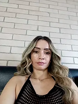 Snapshot of Loly_Horny chatting on April 16, 2026, 10:01 pm Loly Horny online show from April 16, 2026, 10:01 pm