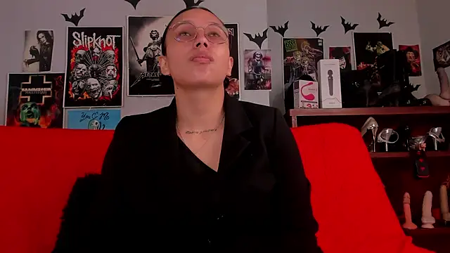 lilith-deveraux online show from May 14, 2026, 3:30 pm