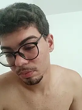 Snapshot of Edwardsky000 chatting on October 15, 2025, 12:49 pm Edwardsky000 online show from October 15, 2025, 12:49 pm