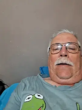 Snapshot of NawtyB1965 chatting on September 28, 2025, 3:45 am NawtyB1965 online show from September 28, 2025, 3:45 am
