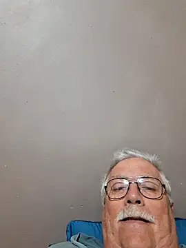 Snapshot of NawtyB1965 chatting on October 20, 2025, 3:18 am NawtyB1965 online show from October 20, 2025, 3:18 am