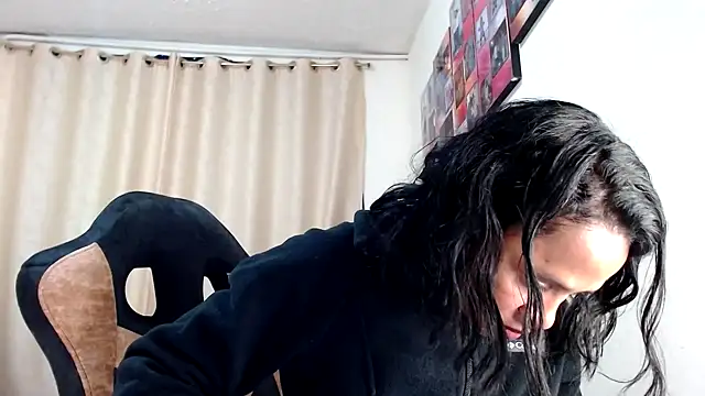 Samary thomas online show from March 1, 2025, 12:07 am