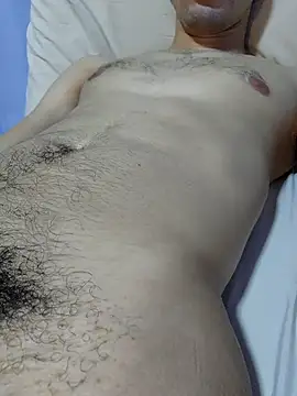 boyminerin00 online show from September 11, 2025, 3:39 am