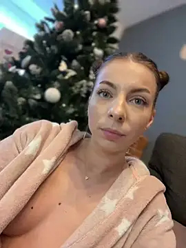 Mia Ethan online show from January 9, 2025, 1:35 pm