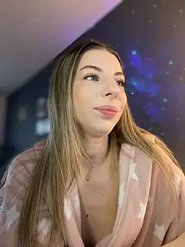 Mia Ethan online show from April 1, 2026, 7:31 am