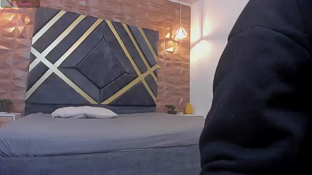 Alahia Dangelo online show from February 15, 2025, 11:28 am