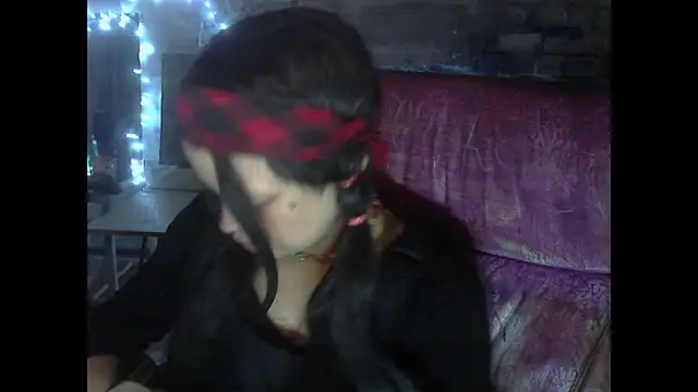 Snapshot of iva_spirit chatting on February 6, 2025, 2:44 am iva spirit online show from February 6, 2025, 2:44 am