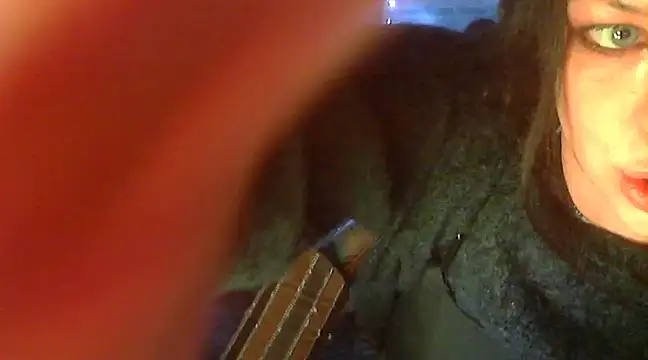 Snapshot of iva_spirit chatting on February 8, 2025, 1:43 am iva spirit online show from February 8, 2025, 1:43 am