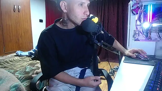 esjrobles online show from March 22, 2025, 4:14 am