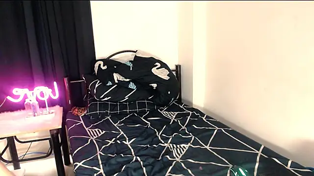 Nathalie Heartxoxo69 online show from February 14, 2026, 3:03 am