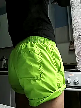 petibacsi96 online show from December 5, 2024, 12:11 pm