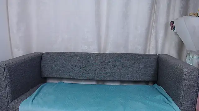 bellaa love  online show from November 14, 2025, 12:09 am