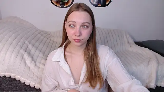 bellaa love  online show from April 6, 2026, 12:19 am