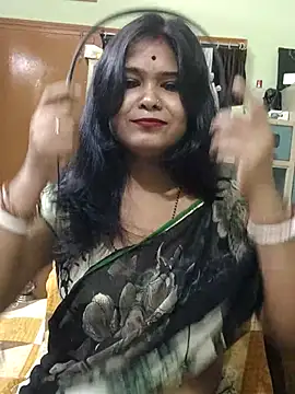 yoursweety09 online show from October 10, 2025, 1:43 pm