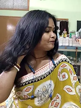 Snapshot of yoursweety09 chatting on February 24, 2026, 5:38 am yoursweety09 online show from February 24, 2026, 5:38 am