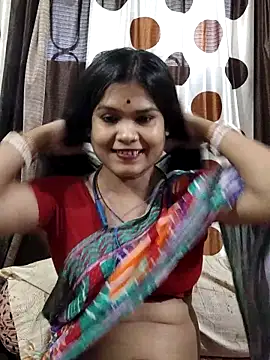 Snapshot of yoursweety09 chatting on April 1, 2026, 8:37 am yoursweety09 online show from April 1, 2026, 8:37 am