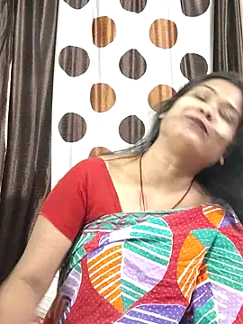 Snapshot of yoursweety09 chatting on April 7, 2026, 12:11 am yoursweety09 online show from April 7, 2026, 12:11 am