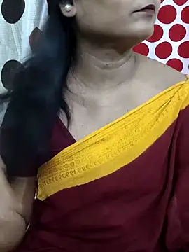 Snapshot of yoursweety09 chatting on June 16, 2026, 6:38 am yoursweety09 online show from June 16, 2026, 6:38 am
