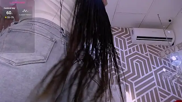 SashaDurante online show from March 4, 2026, 12:33 pm