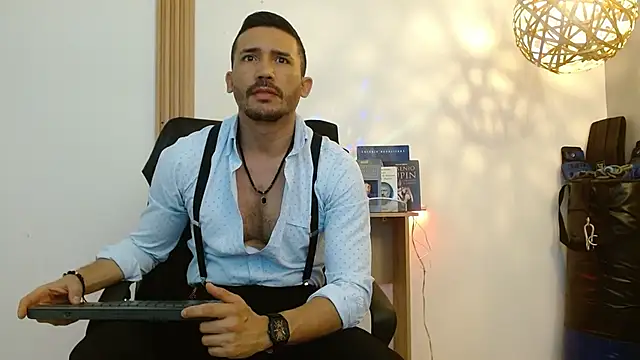 Reiko 85  online show from November 11, 2025, 2:50 pm