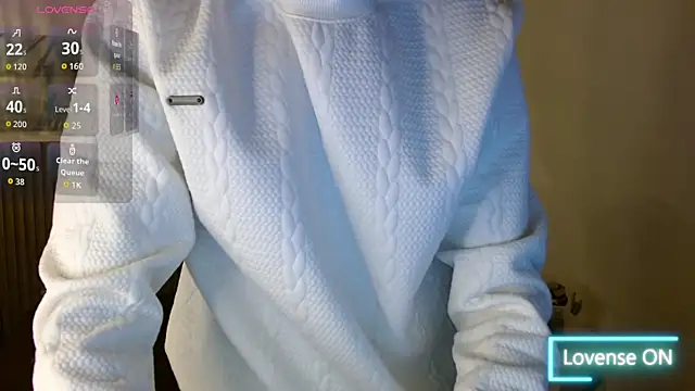 Dyla n18 online show from October 31, 2025, 9:27 pm